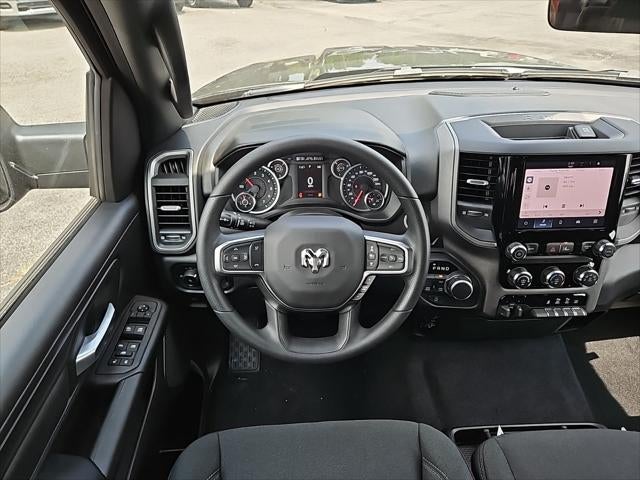 2025 RAM Ram 1500 RAM 1500 TRADESMAN CREW CAB 4X4 5'7' BOX