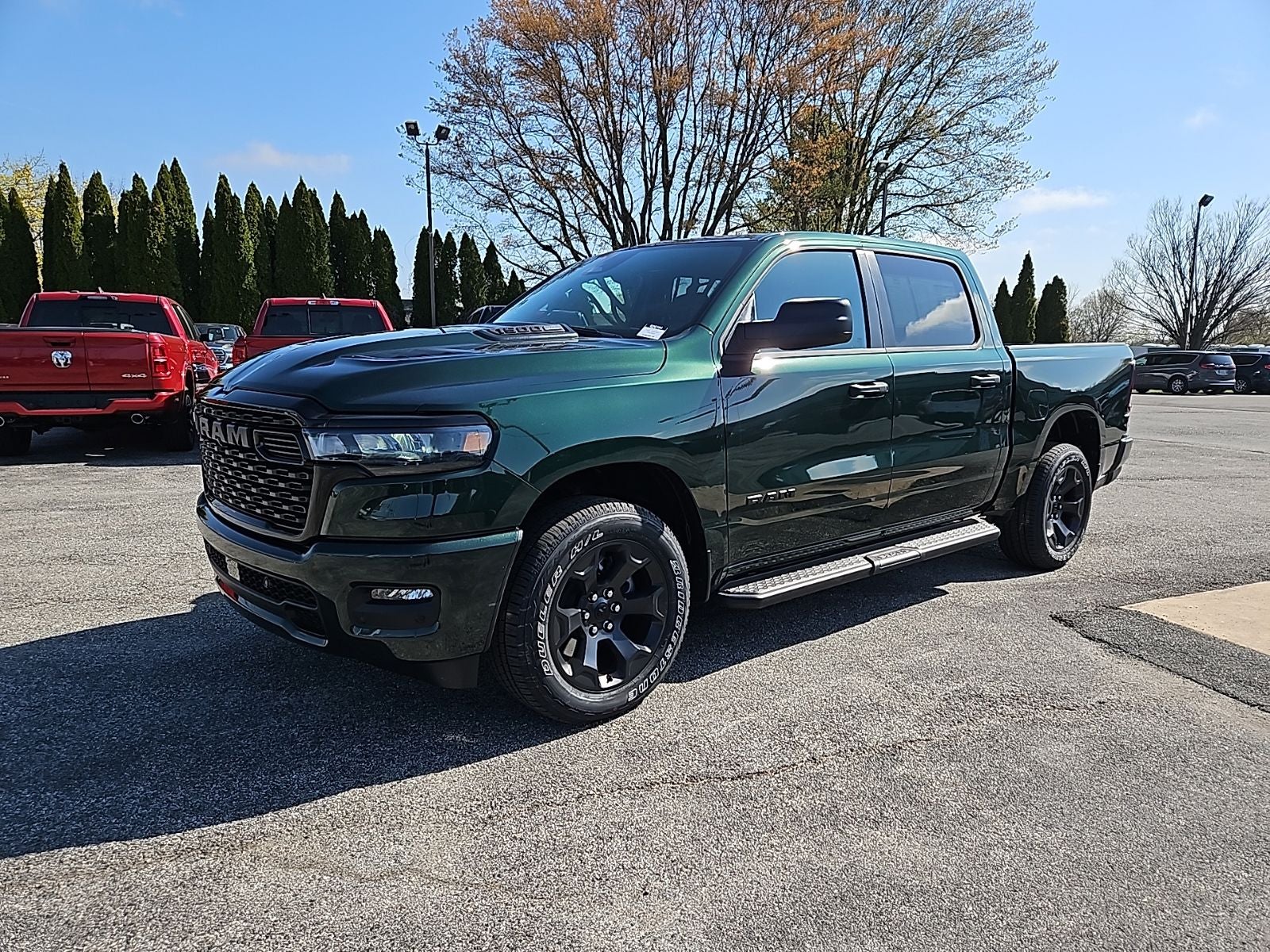 2026 RAM Ram 1500 RAM 1500 EXPRESS CREW CAB 4X4 5'7' BOX