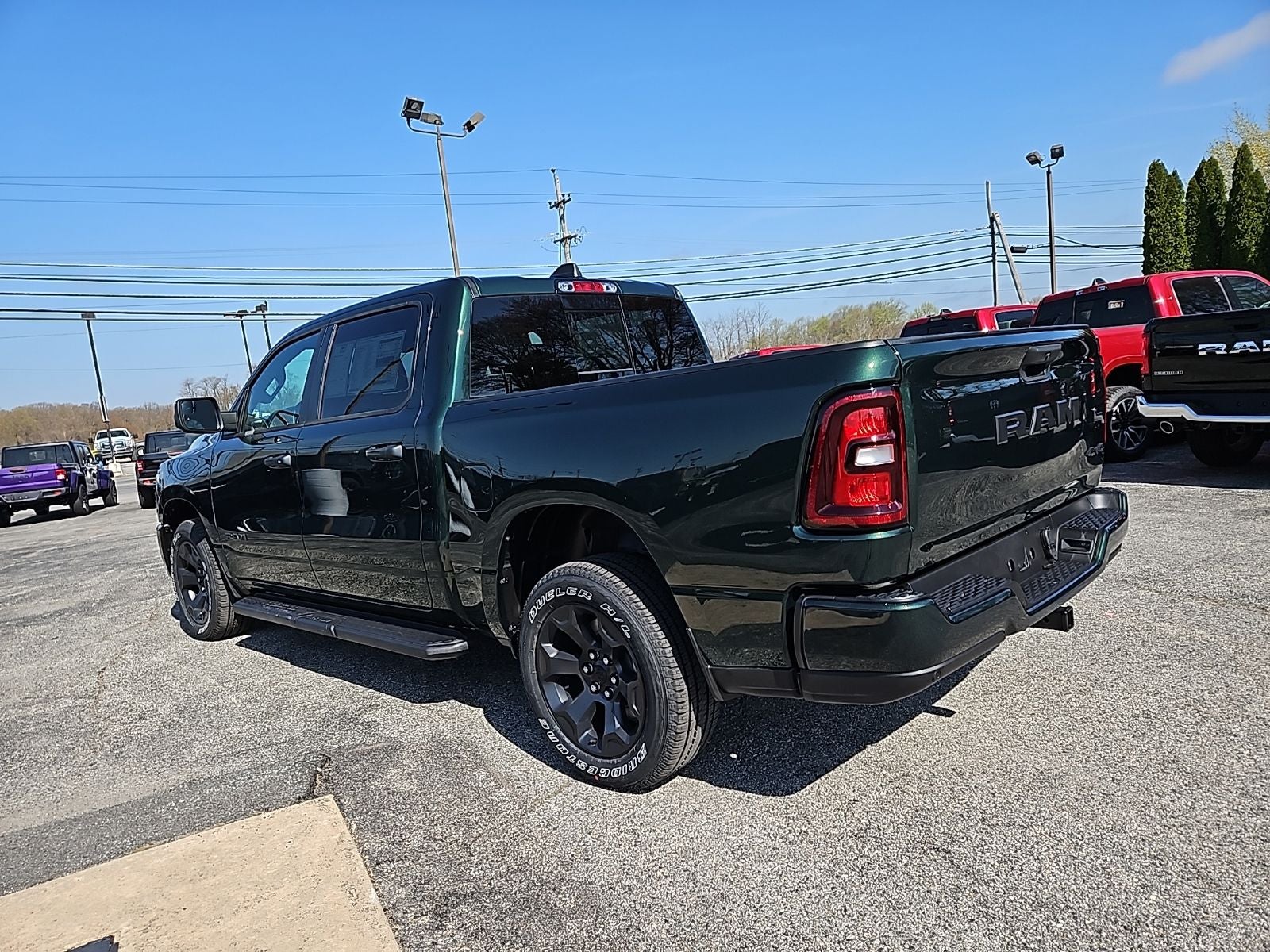 2026 RAM Ram 1500 RAM 1500 EXPRESS CREW CAB 4X4 5'7' BOX