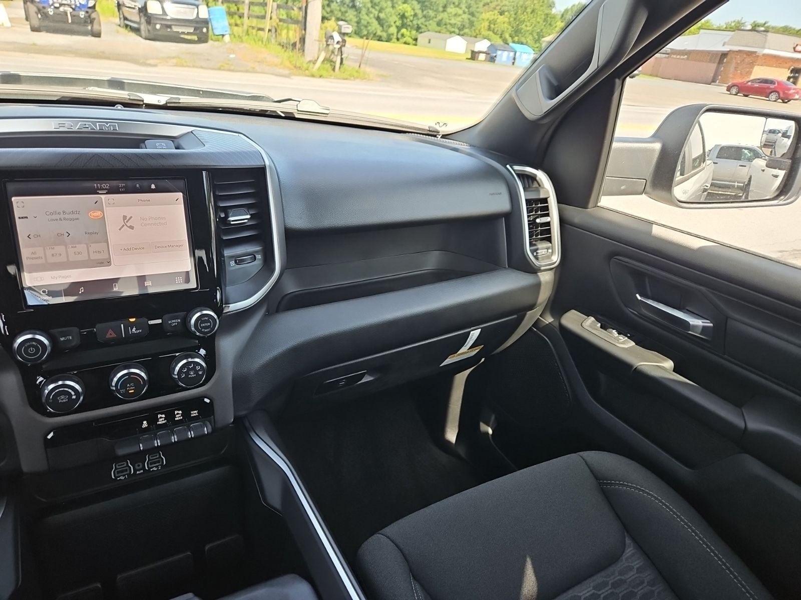 2026 RAM 1500 RAM 1500 EXPRESS CREW CAB 4X4 5'7' BOX