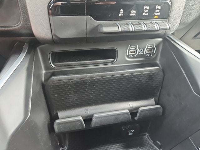 2022 RAM 1500 Big Horn Quad Cab 4x4 6'4' Box