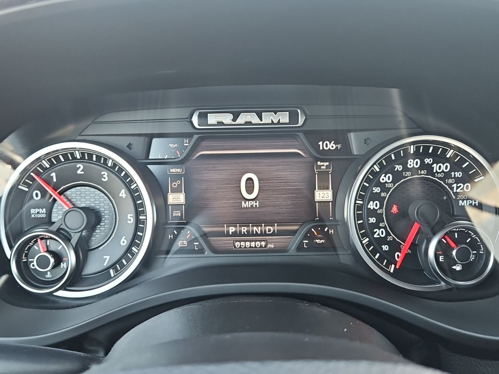 2022 RAM 1500 Big Horn Crew Cab 4x4 5'7' Box