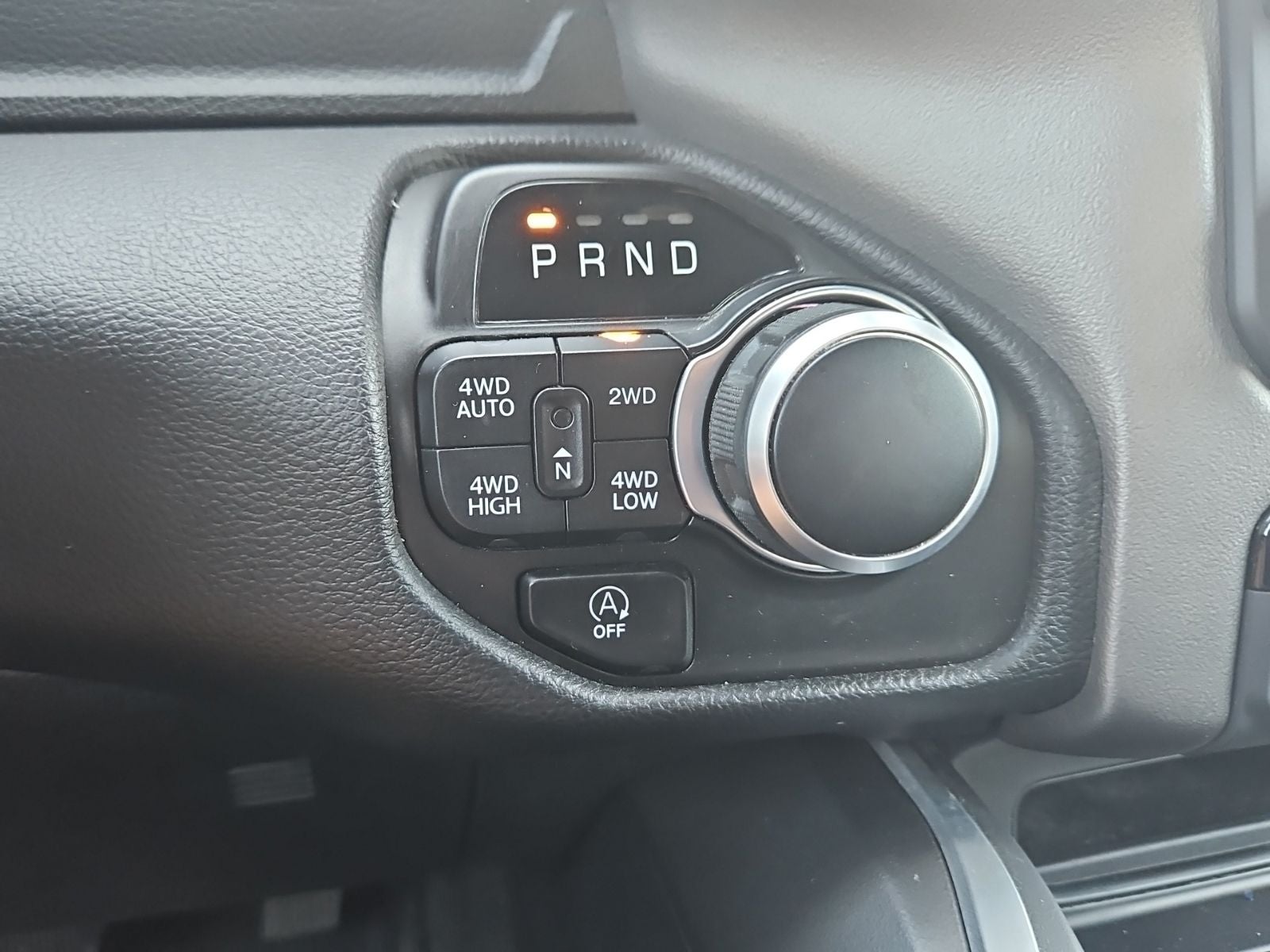 2022 RAM 1500 Big Horn Crew Cab 4x4 5'7' Box