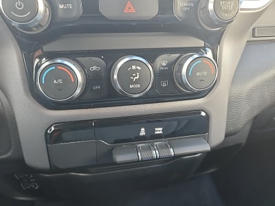 2020 RAM 1500 Big Horn Crew Cab 4x4 5'7' Box