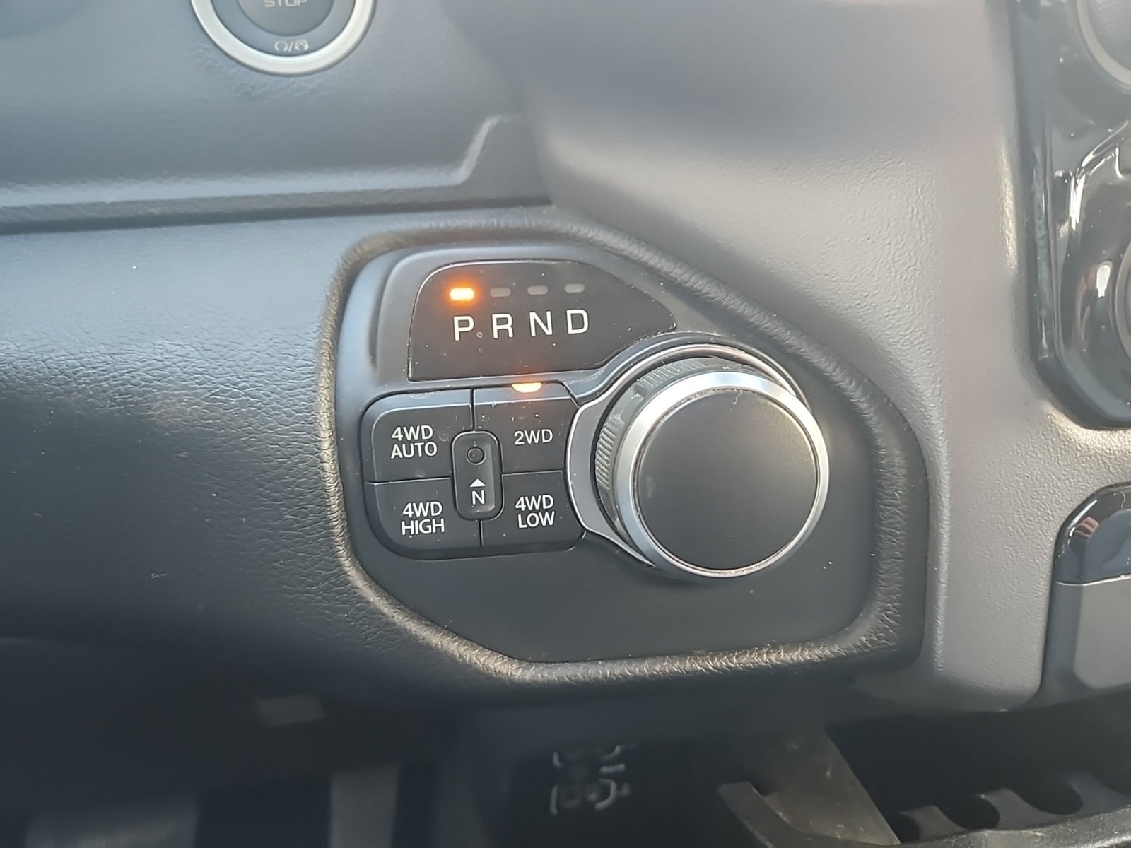 2020 RAM 1500 Big Horn Crew Cab 4x4 5'7' Box