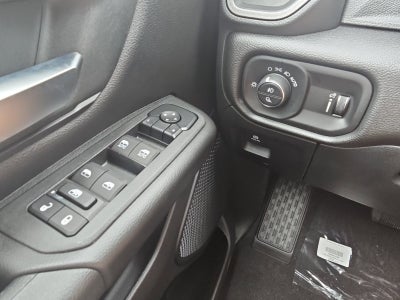 2027 RAM Ram 1500 RAM 1500 WARLOCK CREW CAB 4X4 5'7' BOX