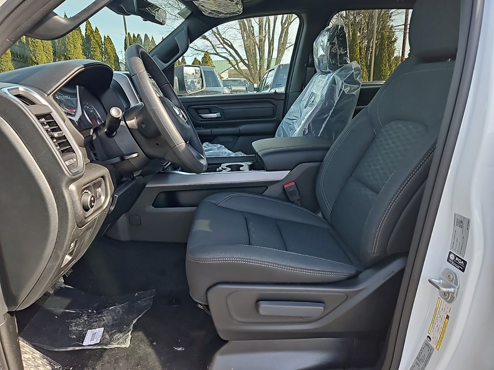 2026 RAM Ram 1500 RAM 1500 EXPRESS CREW CAB 4X4 5'7' BOX