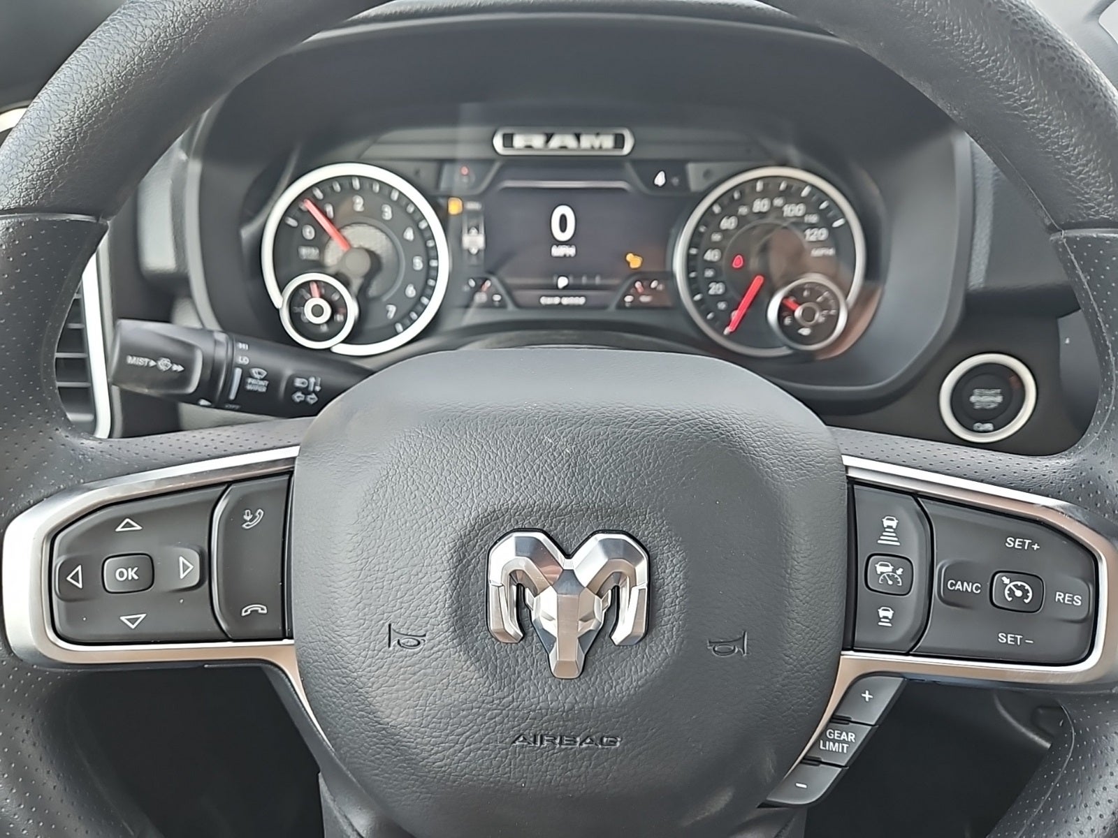 2026 RAM Ram 1500 RAM 1500 EXPRESS CREW CAB 4X4 5'7' BOX