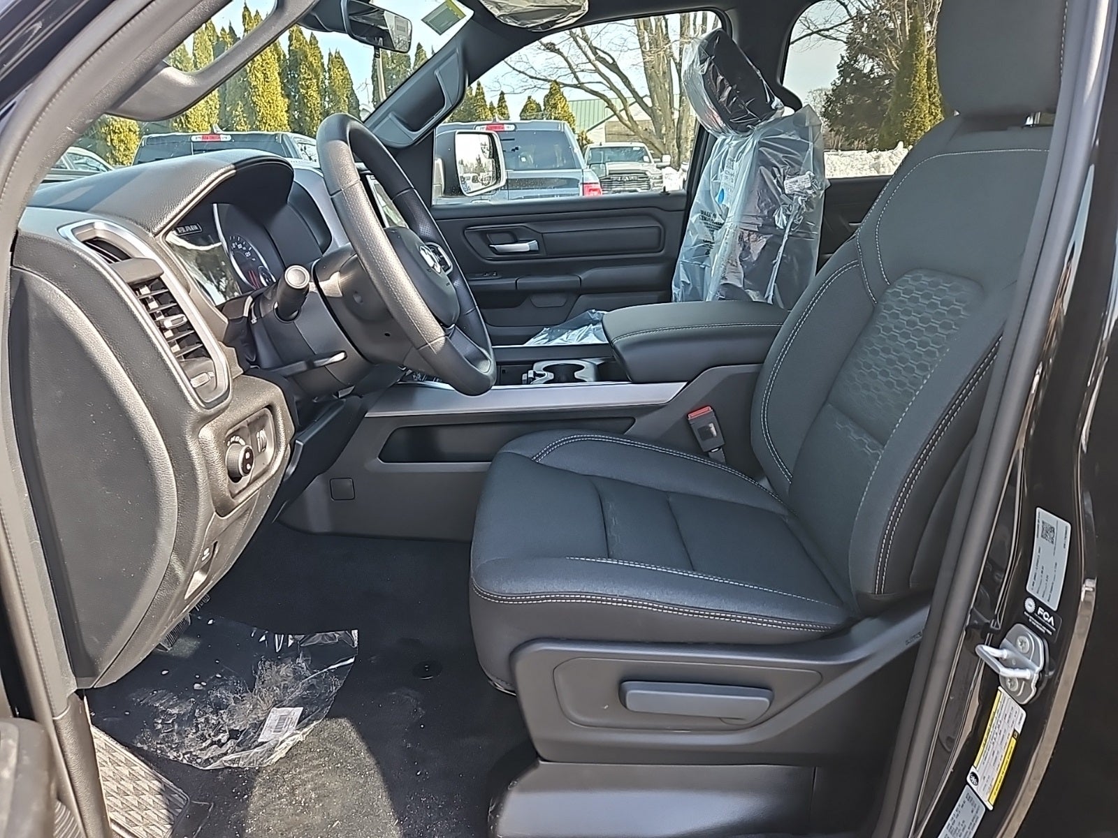 2026 RAM Ram 1500 RAM 1500 EXPRESS CREW CAB 4X4 5'7' BOX