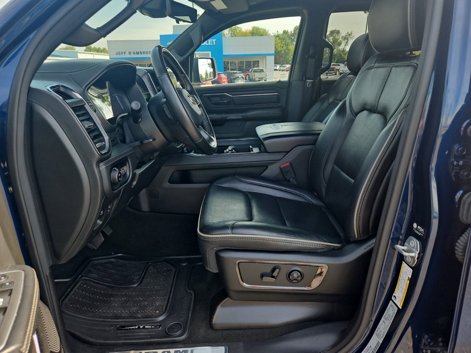 2023 RAM 1500 Limited Crew Cab 4x4 5'7' Box