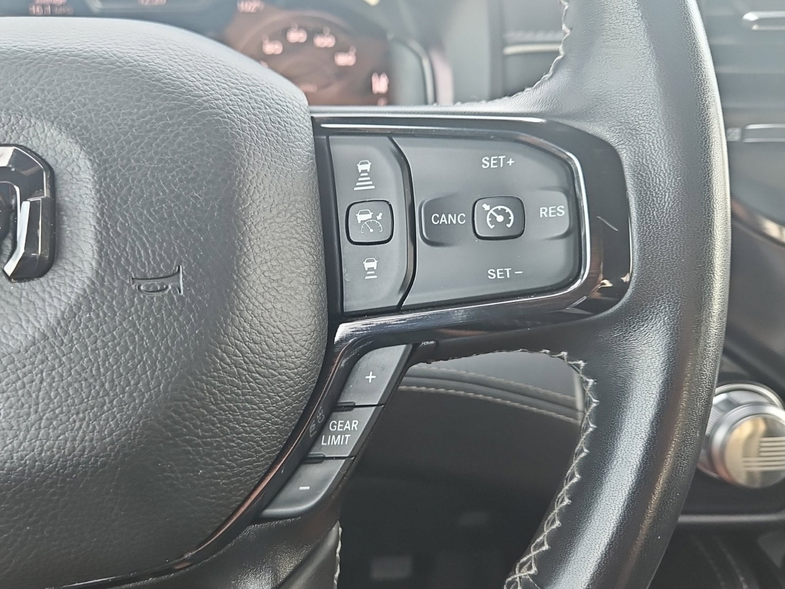 2023 RAM 1500 Limited Crew Cab 4x4 5'7' Box