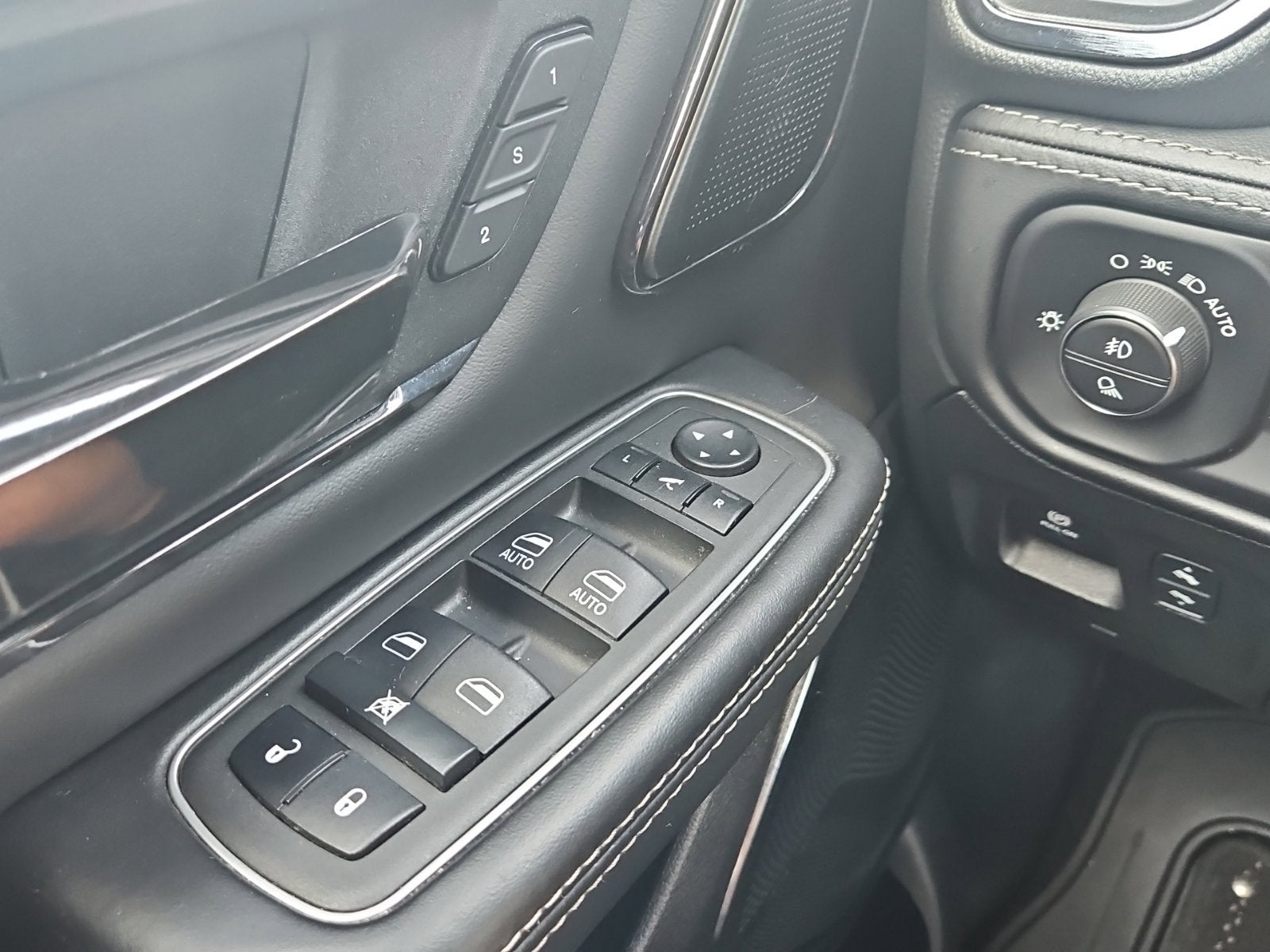 2023 RAM 1500 Limited Crew Cab 4x4 5'7' Box