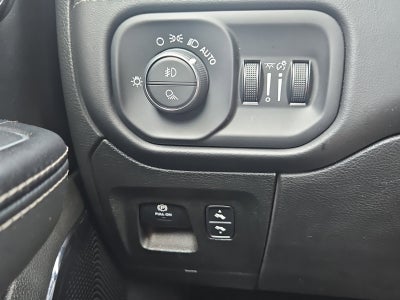 2023 RAM 1500 Limited Crew Cab 4x4 5'7' Box
