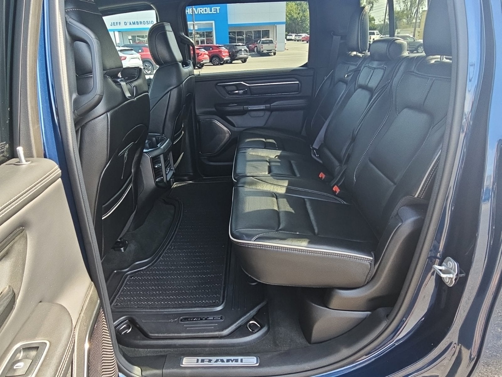2023 RAM 1500 Limited Crew Cab 4x4 5'7' Box
