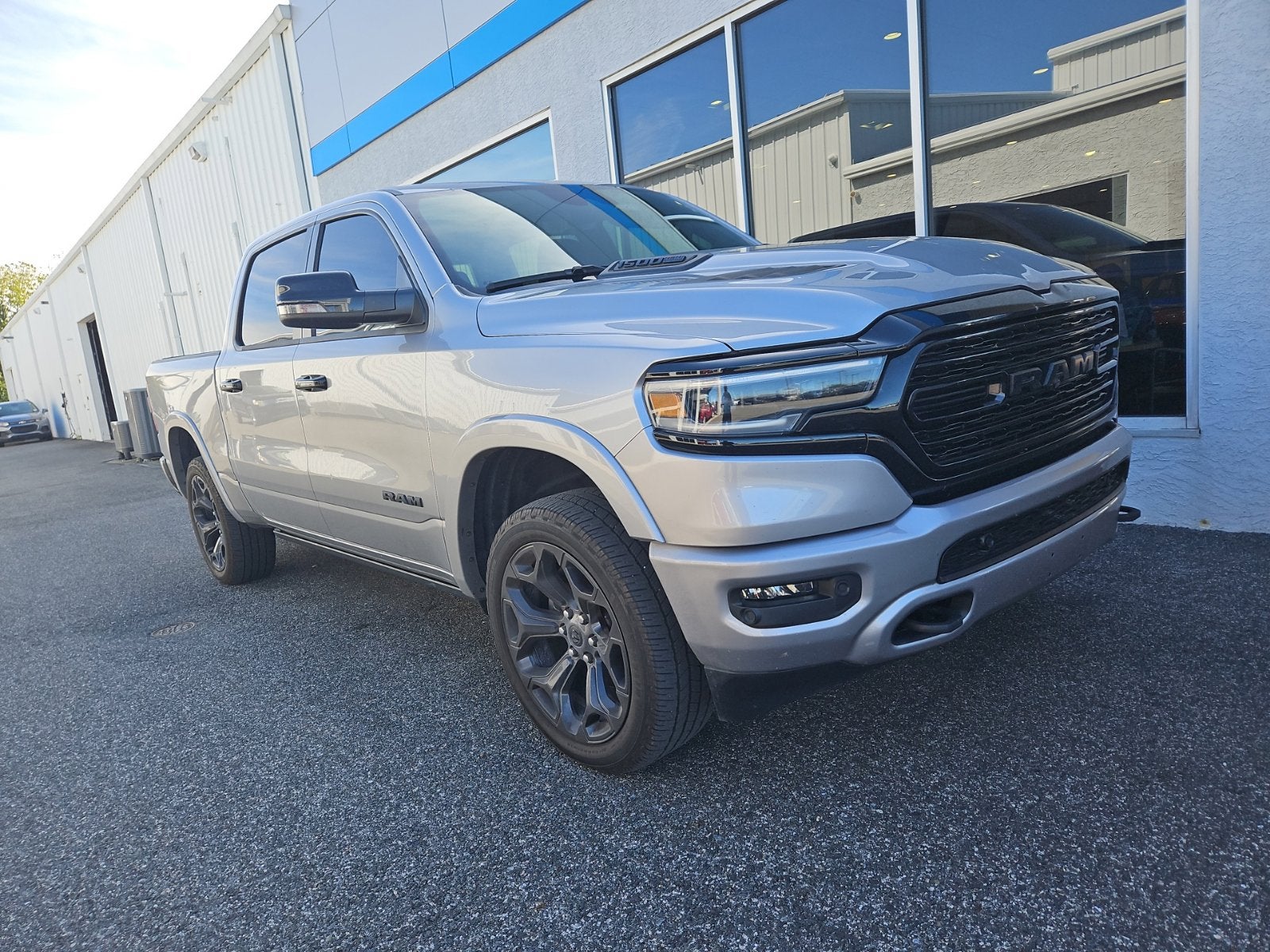 2024 RAM 1500 Limited Crew Cab 4x4 5'7' Box
