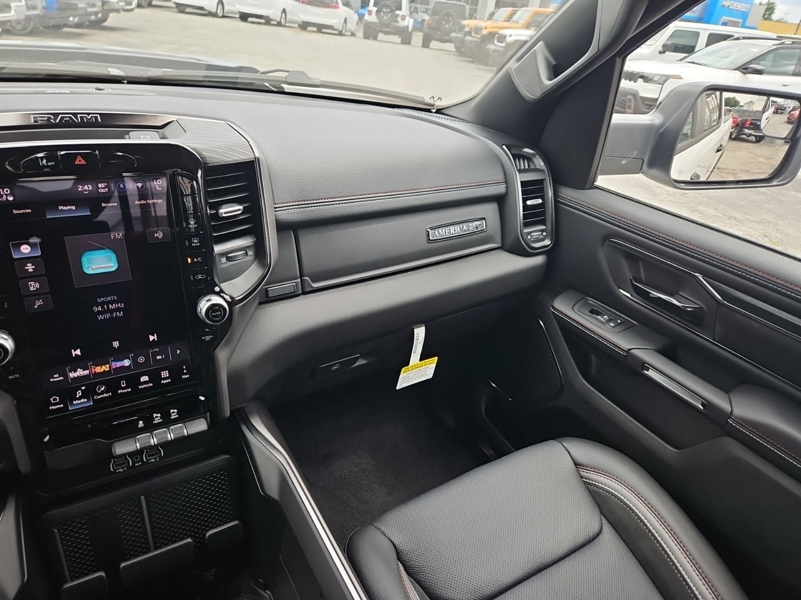 2026 RAM Ram 1500 RAM 1500 LARAMIE CREW CAB 4X4 5'7' BOX