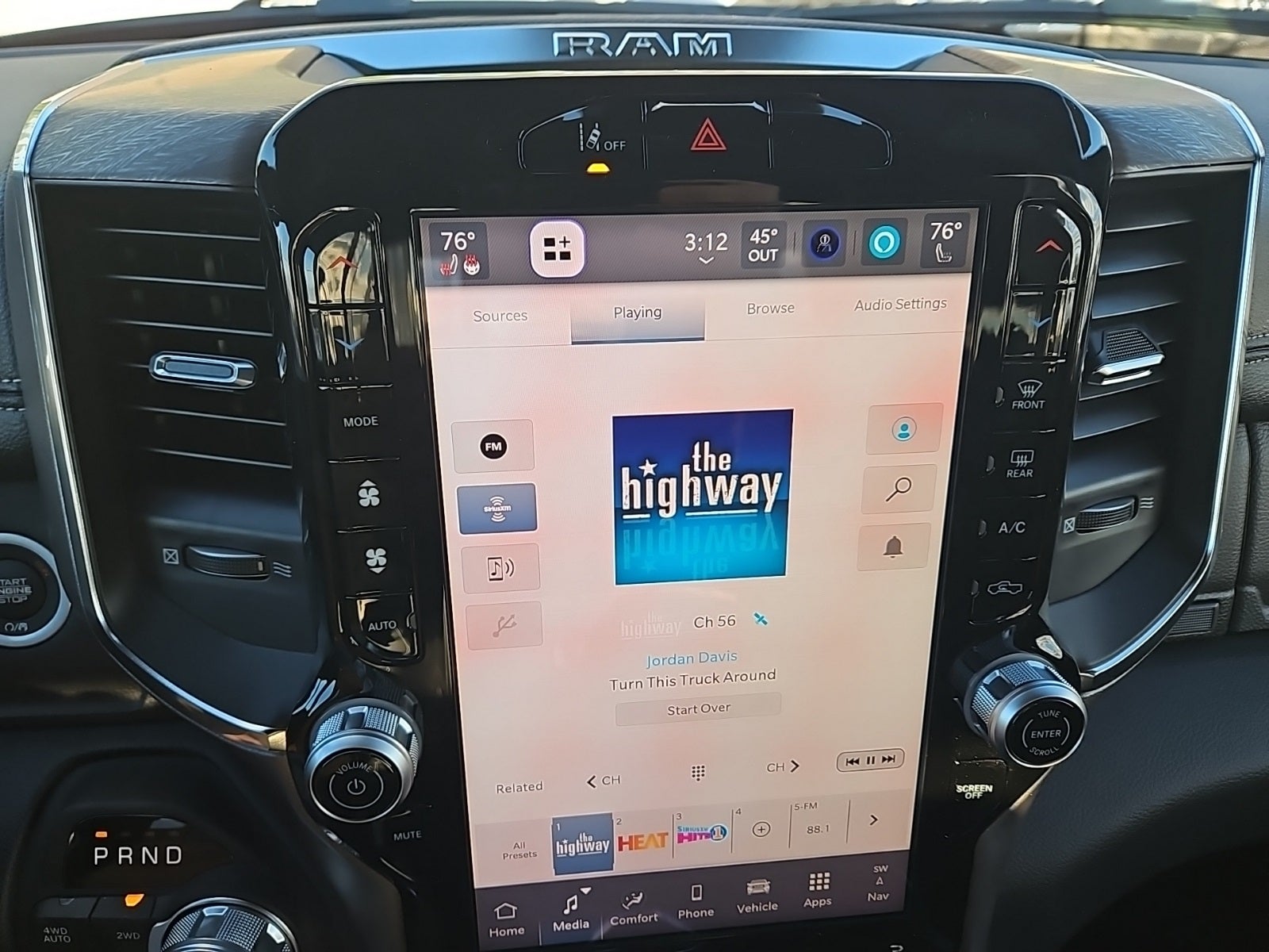 2026 RAM Ram 1500 RAM 1500 LARAMIE CREW CAB 4X4 5'7' BOX