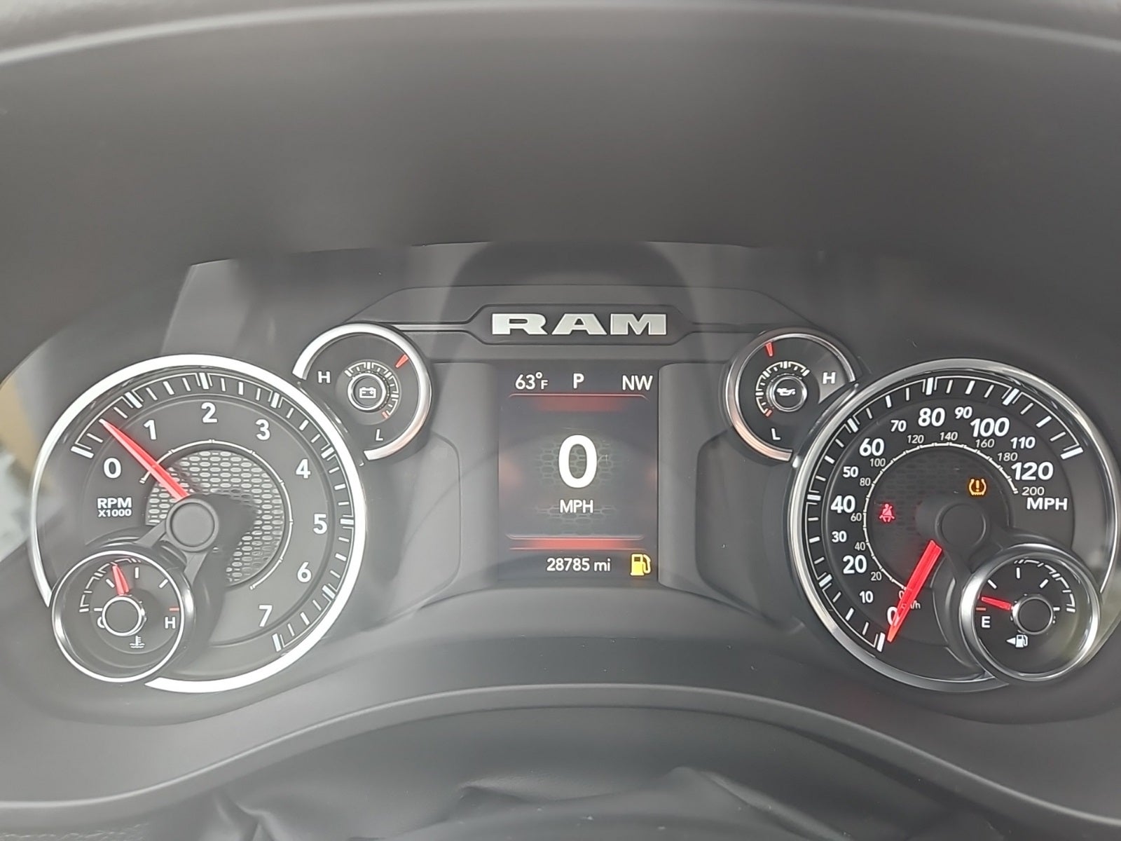 2024 RAM 1500 Big Horn Crew Cab 4x4 6'4' Box