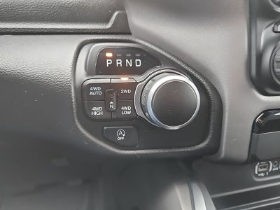 2024 RAM 1500 Big Horn Crew Cab 4x4 6'4' Box