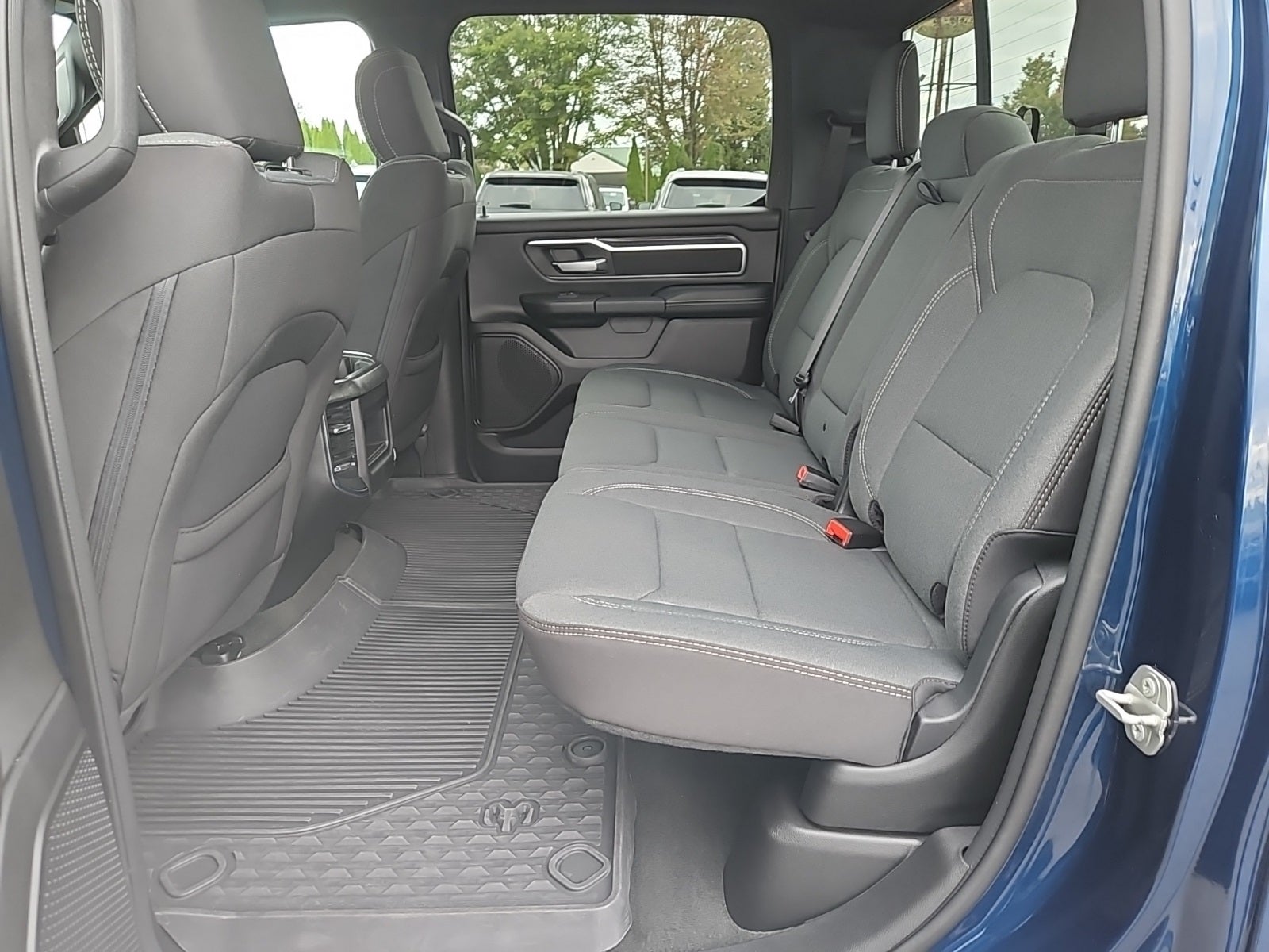 2024 RAM 1500 Big Horn Crew Cab 4x4 6'4' Box