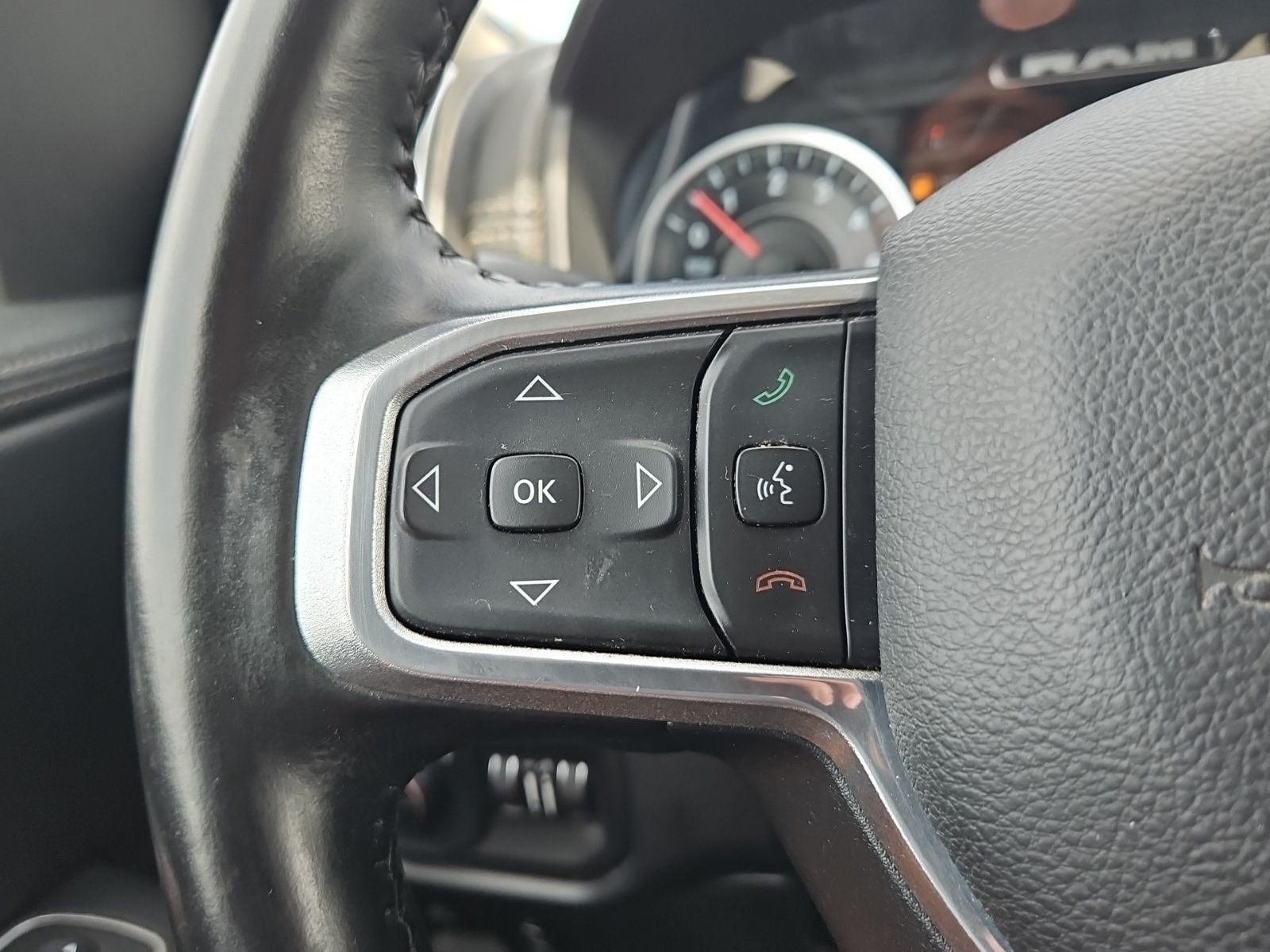 2022 RAM 1500 Laramie Crew Cab 4x4 6'4' Box