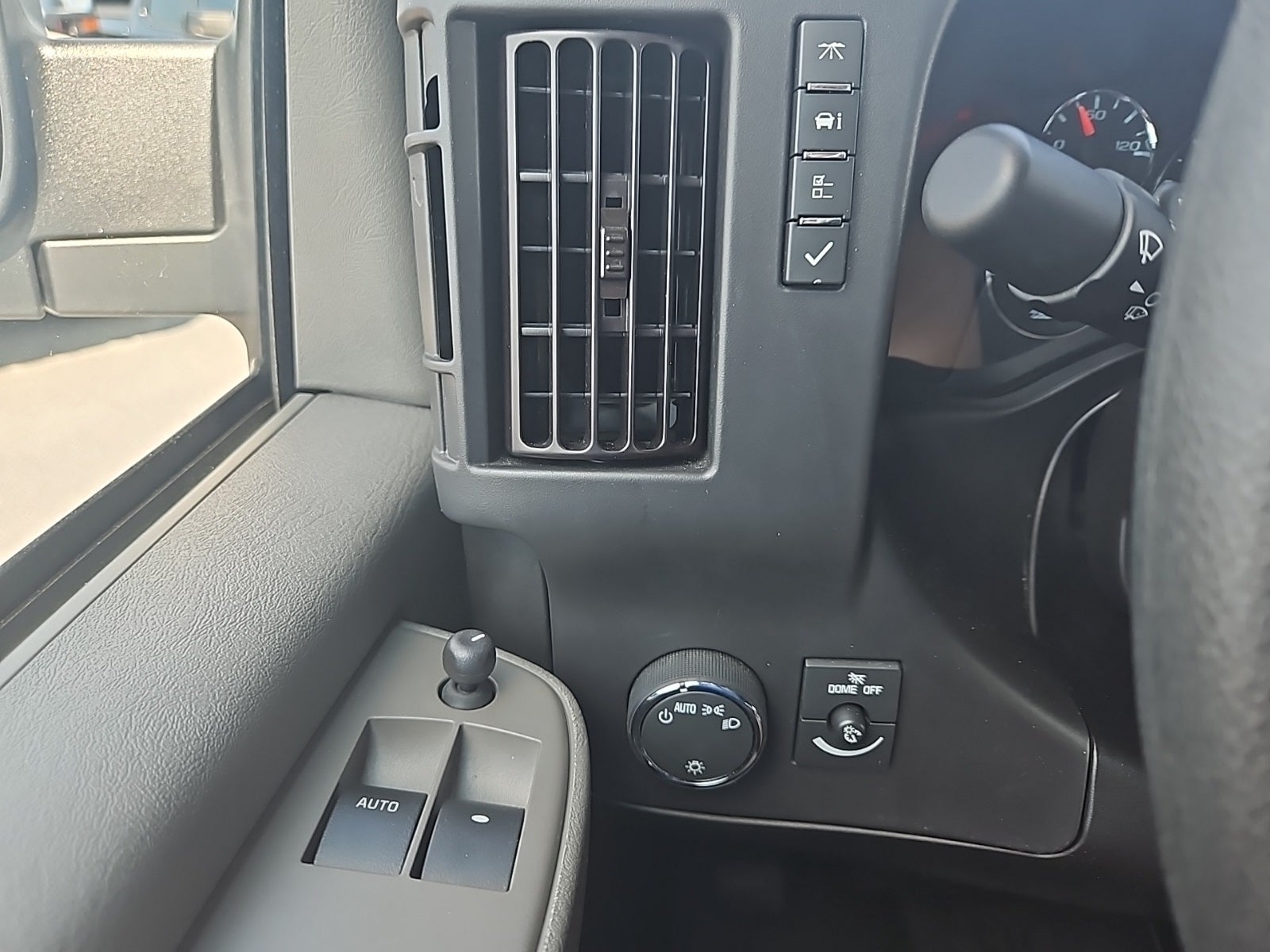 2024 Chevrolet Express Passenger RWD 3500 Extended Wheelbase LT