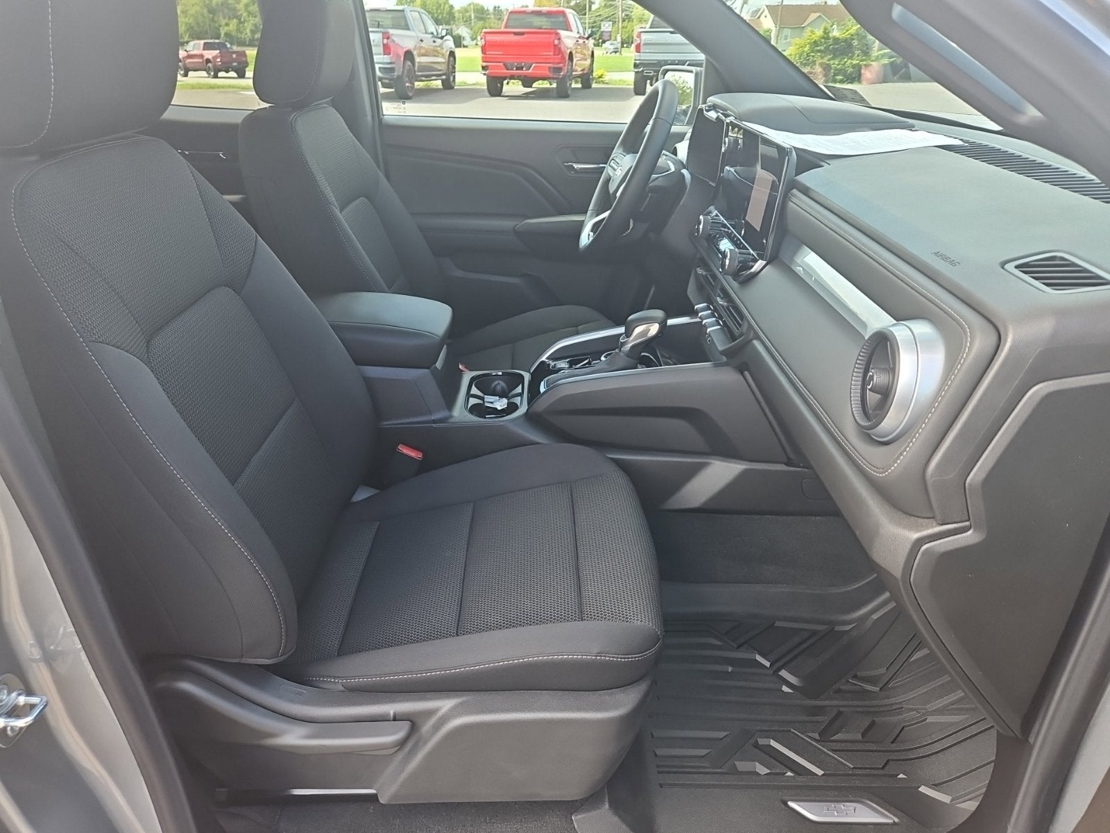 2025 Chevrolet Colorado 4WD LT