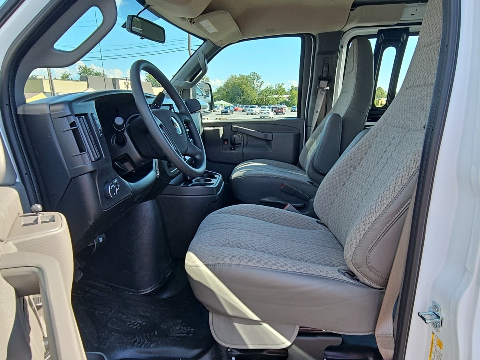 2025 Chevrolet Express Cargo RWD 2500 Regular Wheelbase WT