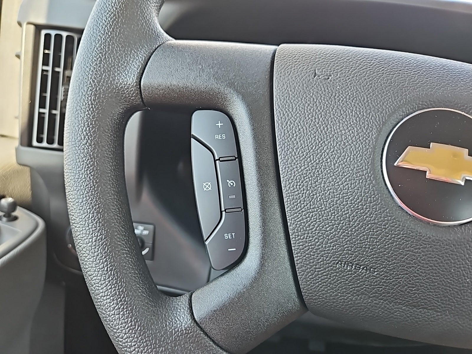 2025 Chevrolet Express Cargo RWD 2500 Regular Wheelbase WT