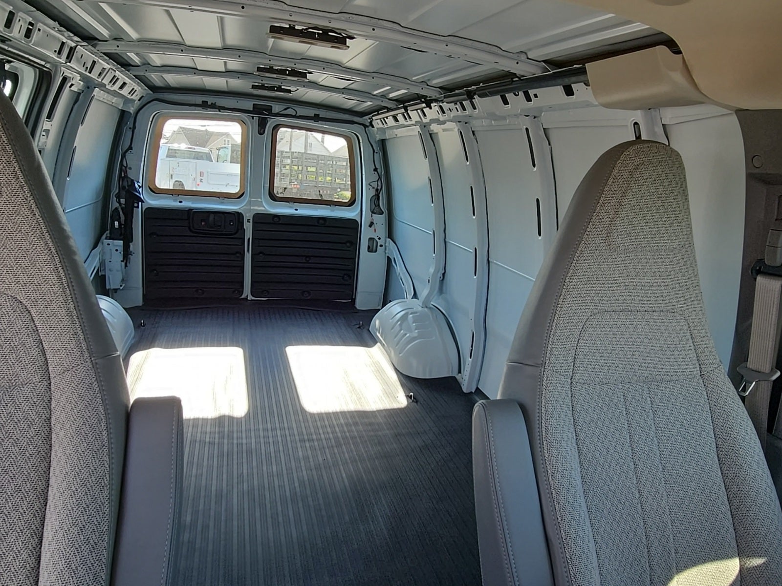 2025 Chevrolet Express Cargo RWD 2500 Regular Wheelbase WT