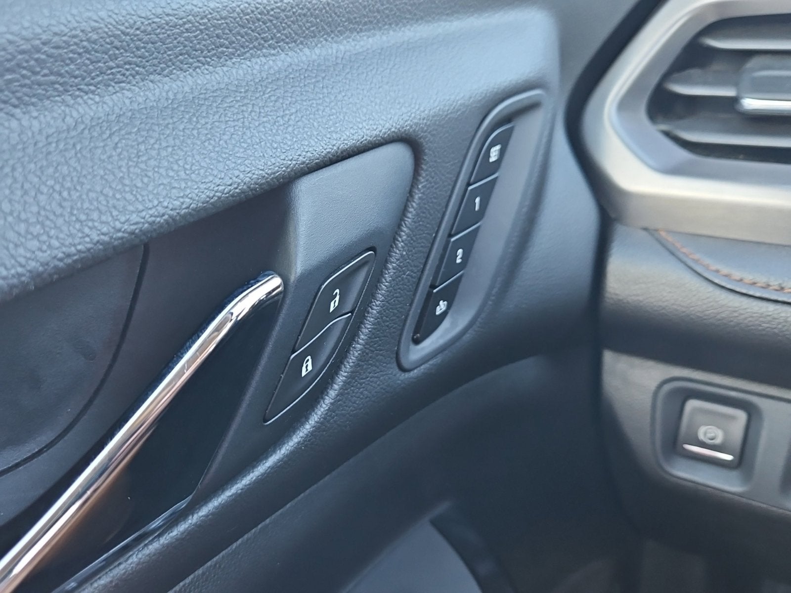 2021 GMC Acadia AWD AT4
