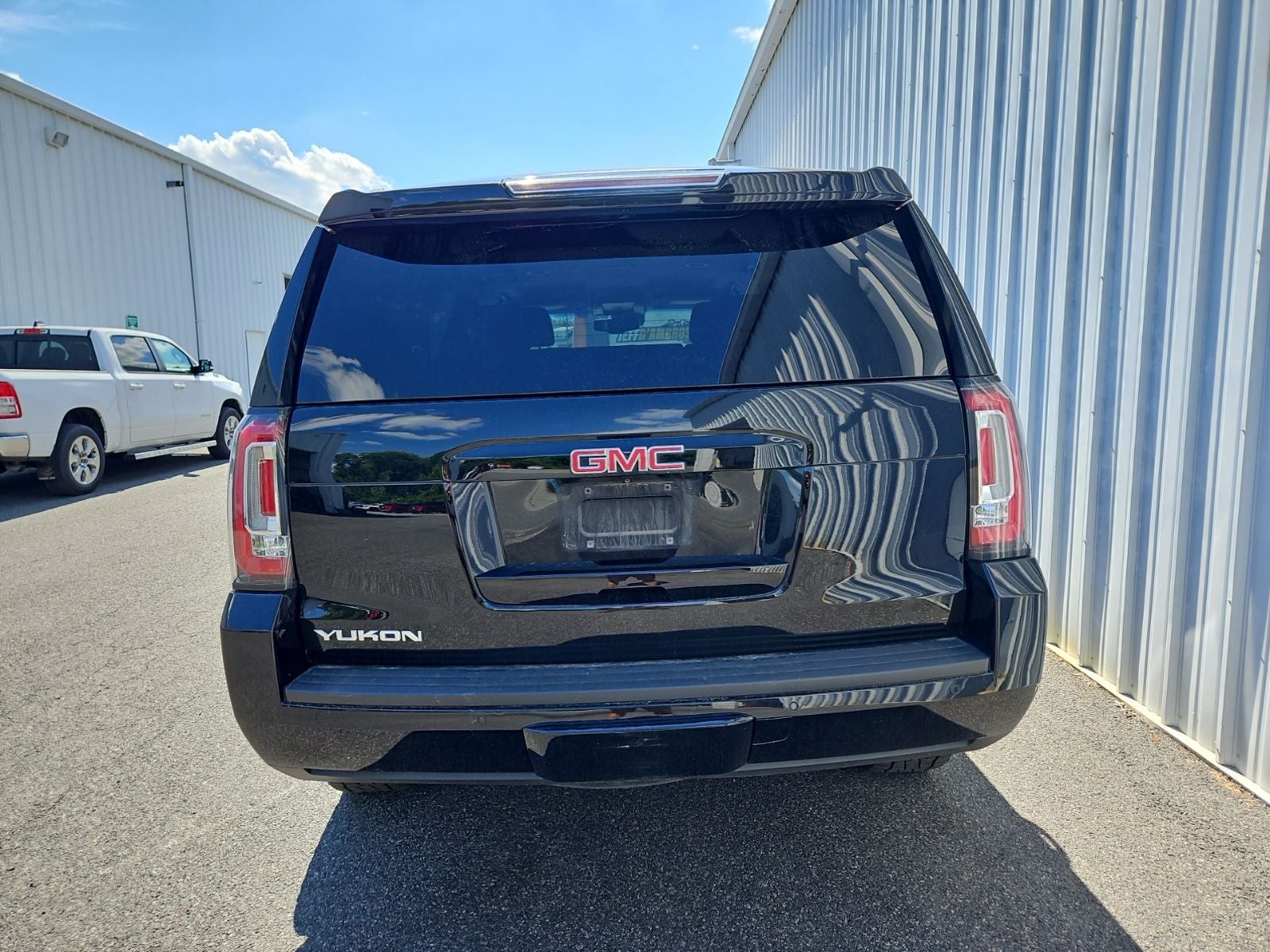 2017 GMC Yukon SLE