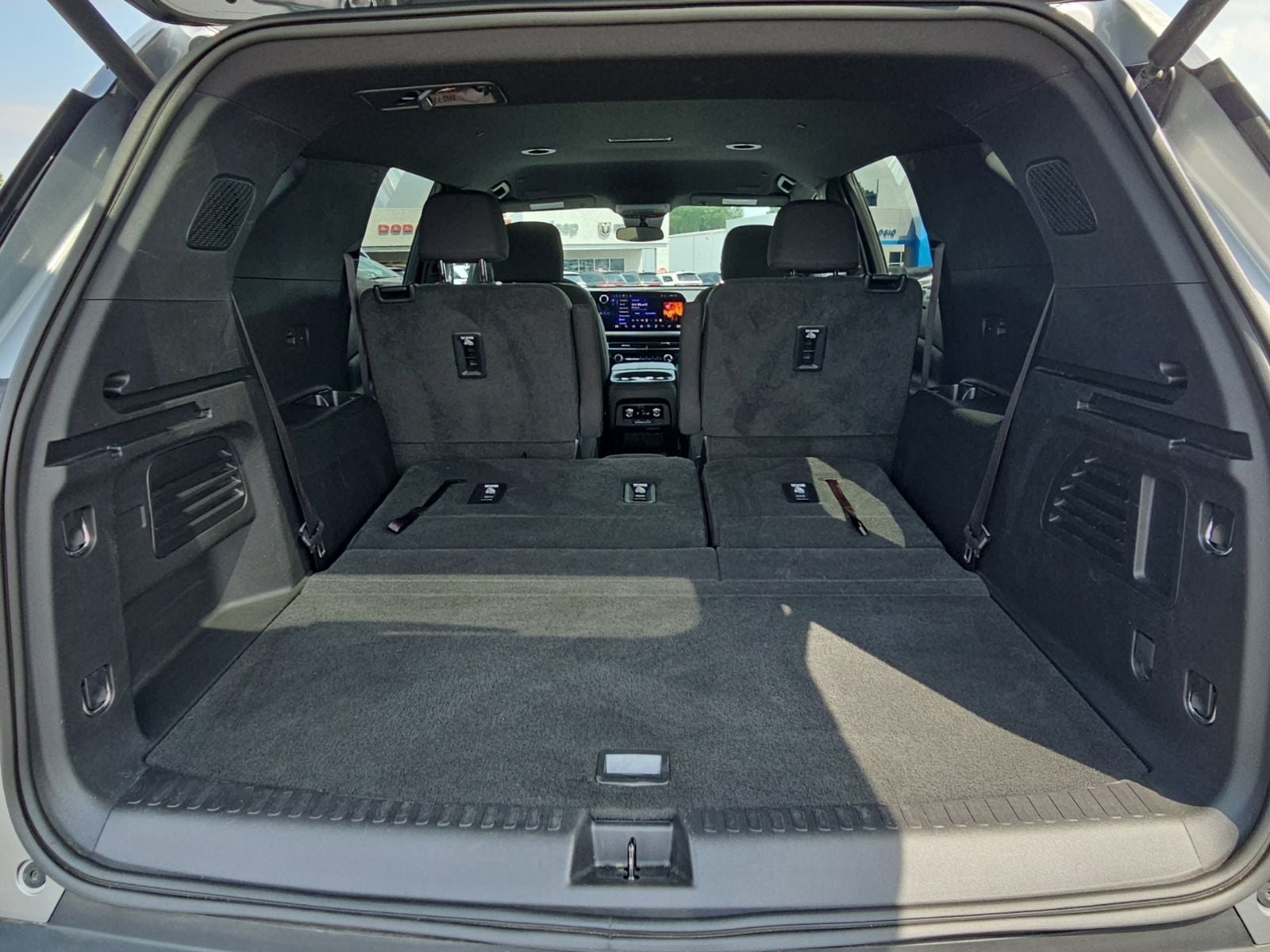 2024 Chevrolet Traverse FWD LT