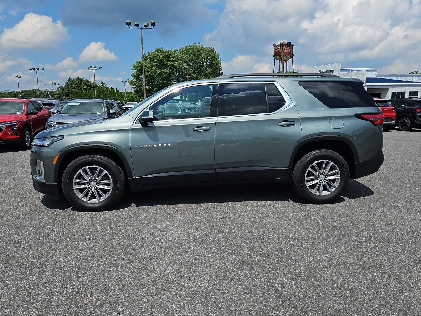 2023 Chevrolet Traverse AWD LT Cloth