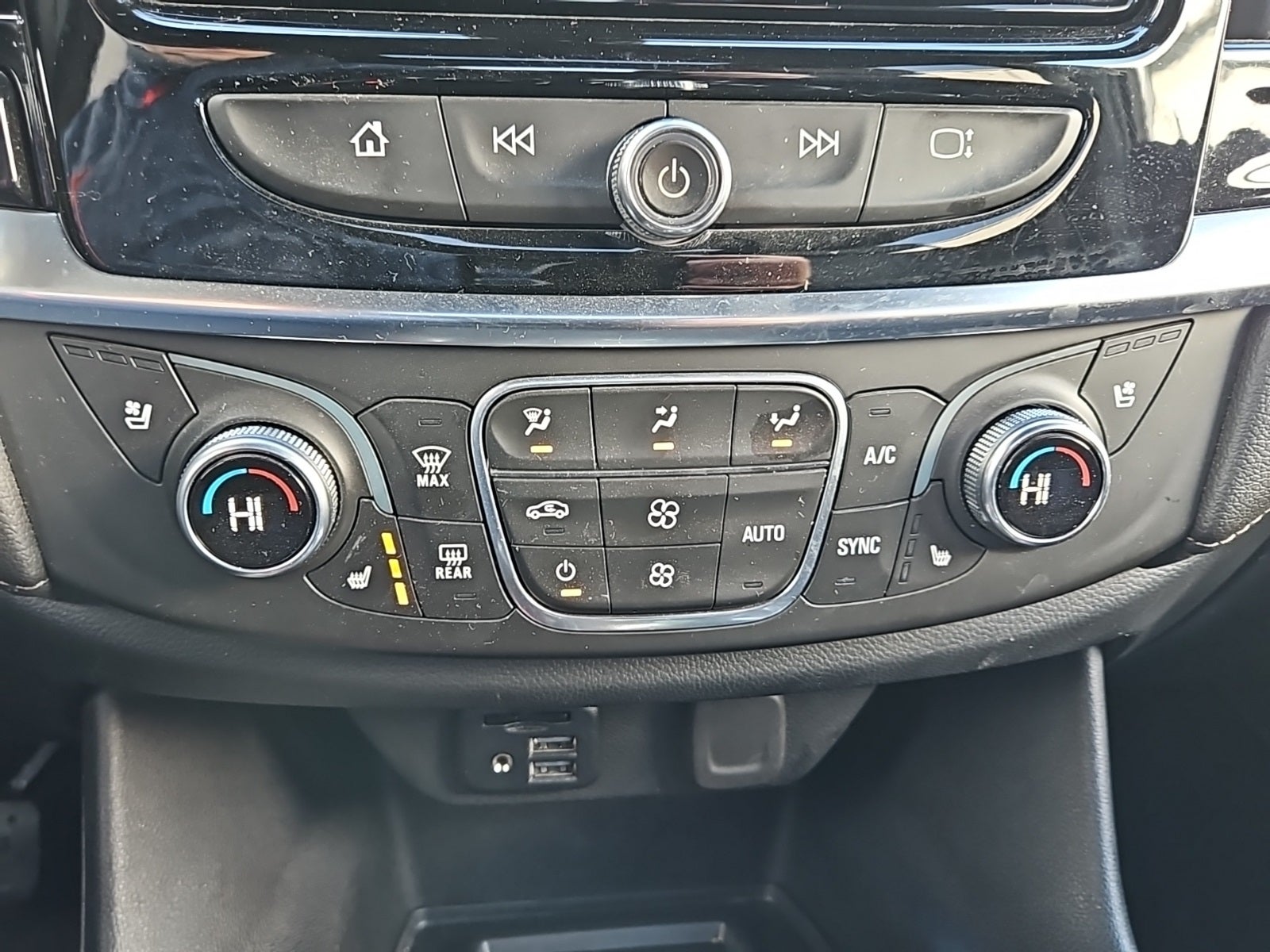 2022 Chevrolet Traverse AWD High Country