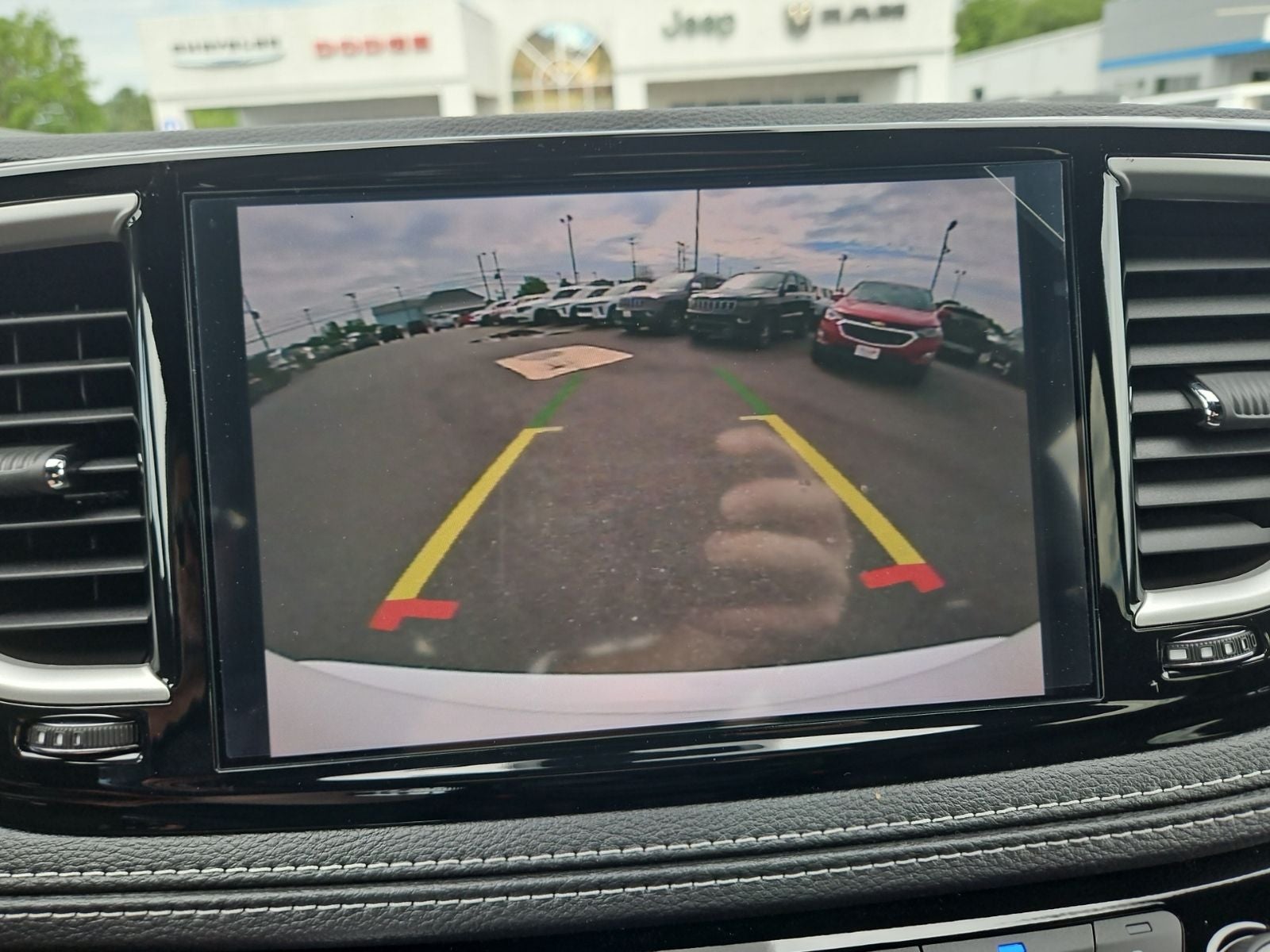 2027 Chrysler Pacifica PACIFICA SELECT