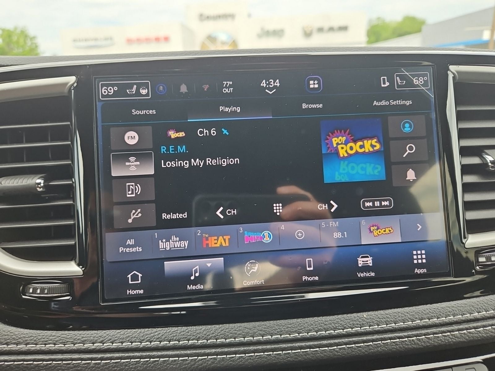 2027 Chrysler Pacifica PACIFICA SELECT