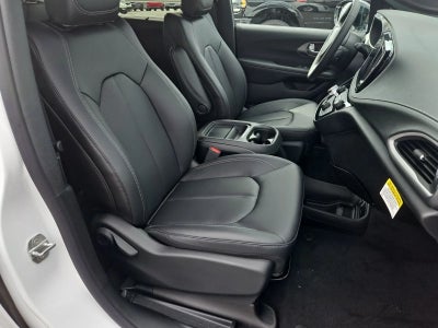 2027 Chrysler Pacifica PACIFICA SELECT