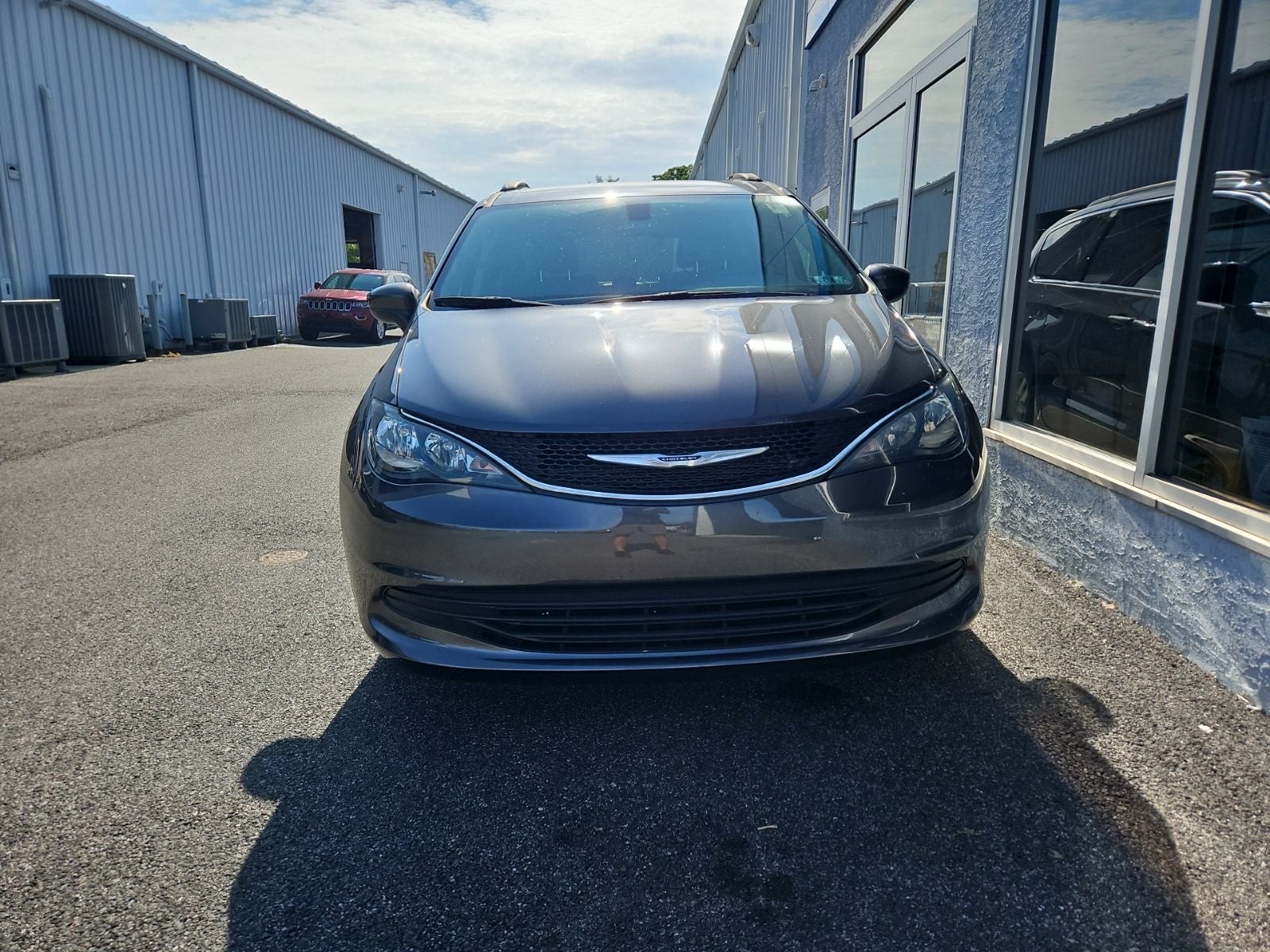 2020 Chrysler Voyager LX