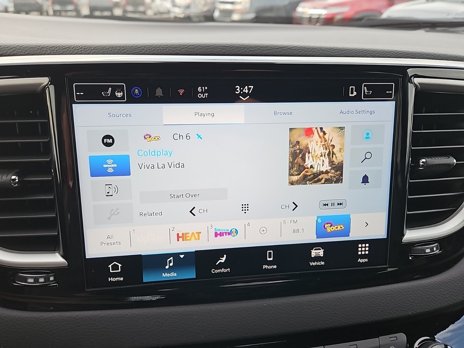 2026 Chrysler Voyager VOYAGER LX