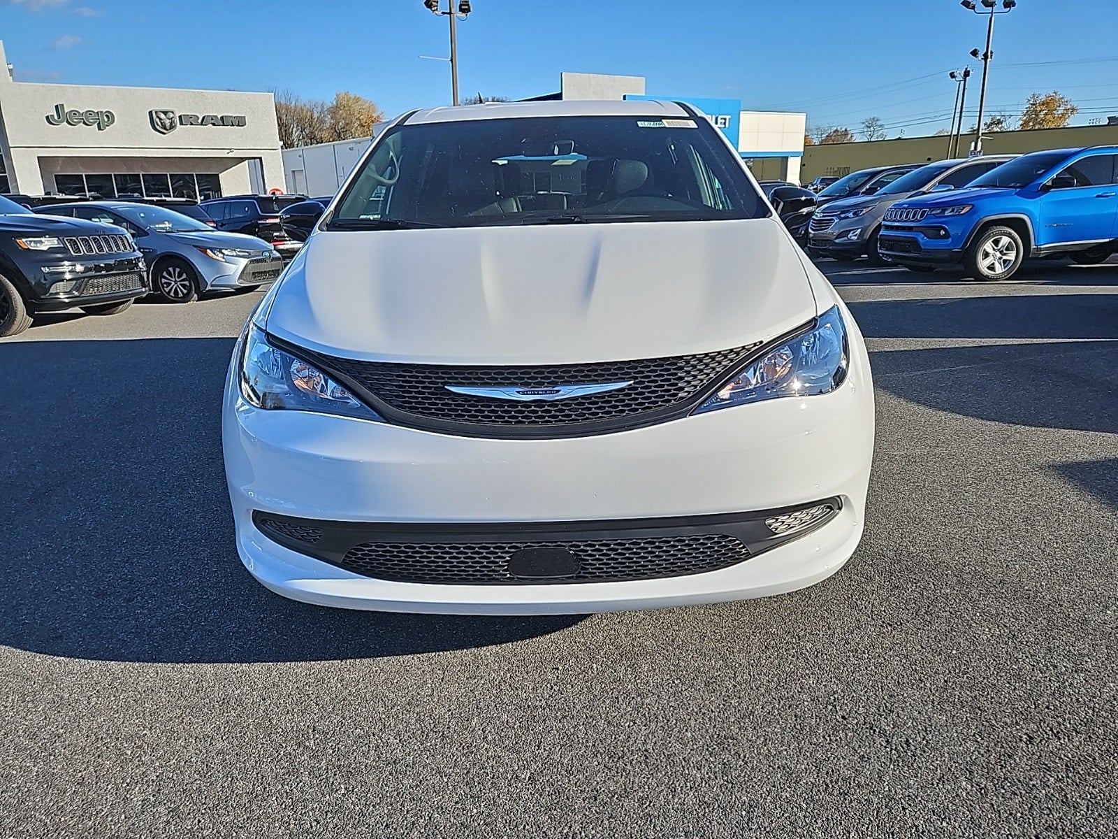 2026 Chrysler Voyager VOYAGER LX