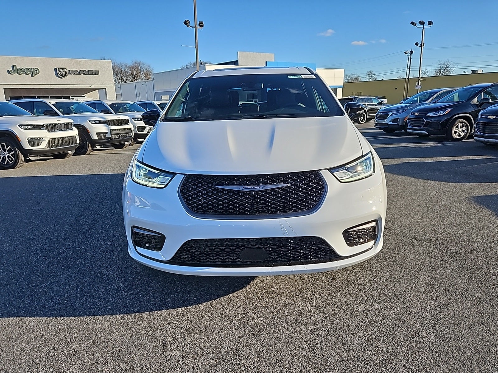 2026 Chrysler Pacifica PACIFICA SELECT AWD