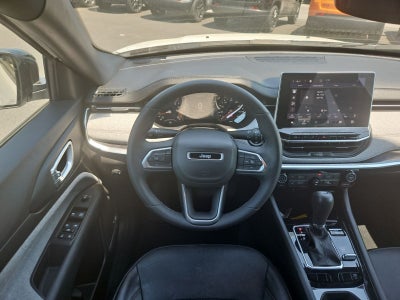 2023 Jeep Compass Latitude Lux FWD