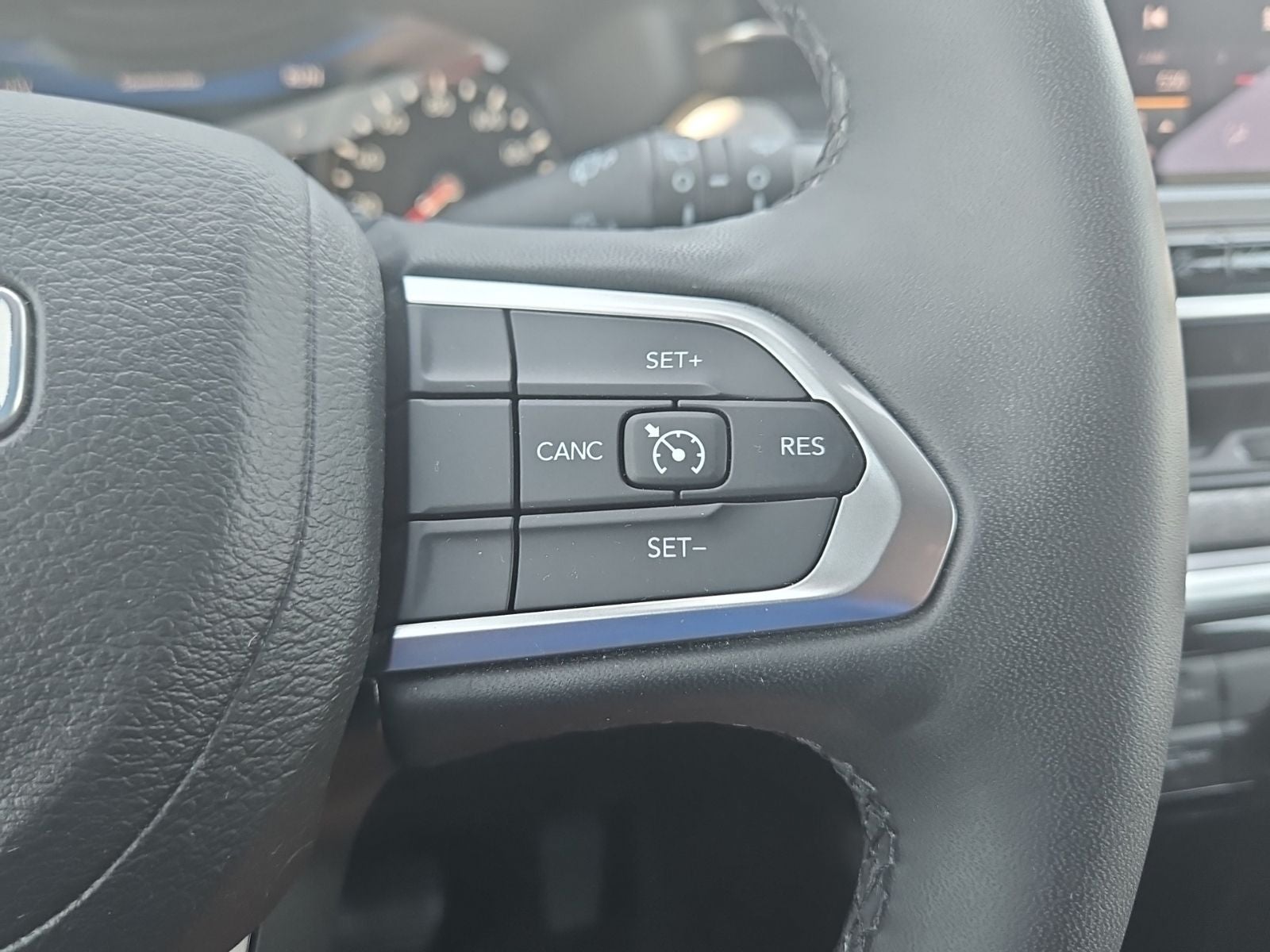 2023 Jeep Compass Latitude Lux FWD