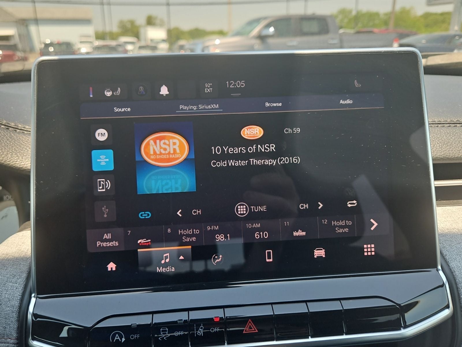 2023 Jeep Compass Latitude Lux FWD
