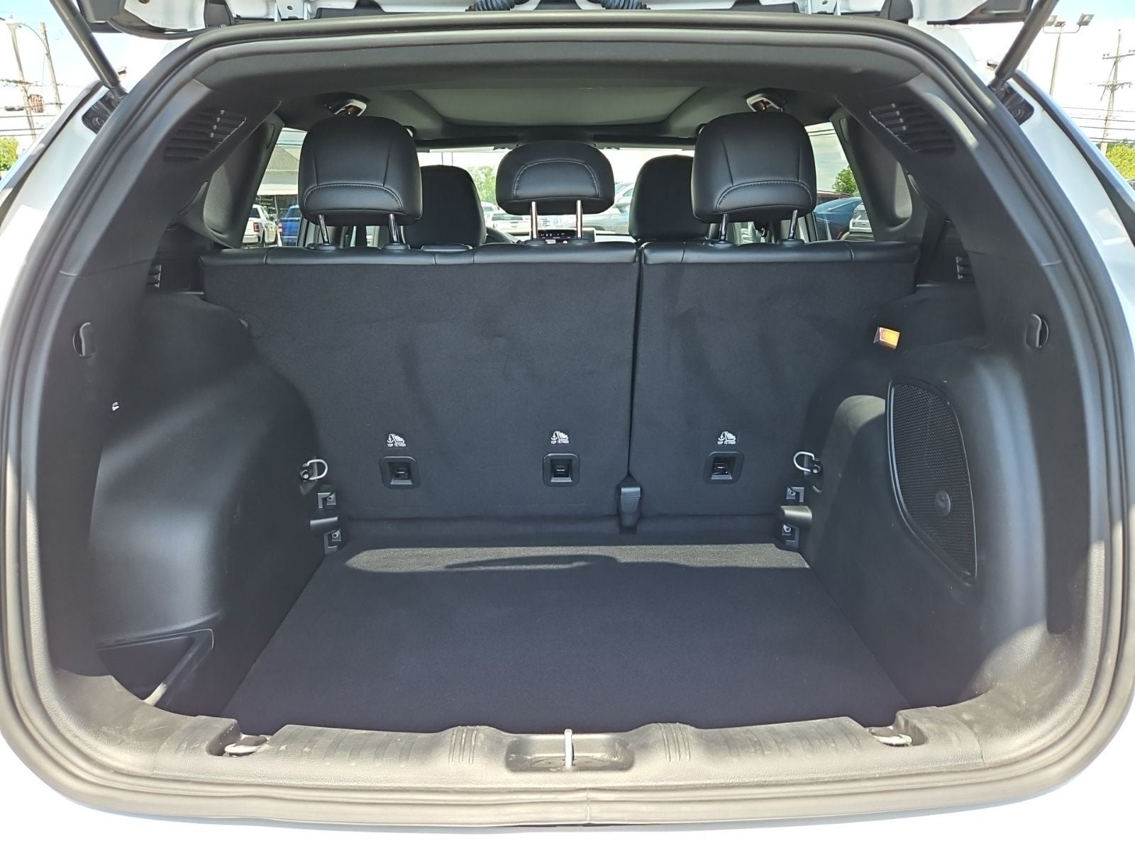 2023 Jeep Compass Latitude Lux FWD