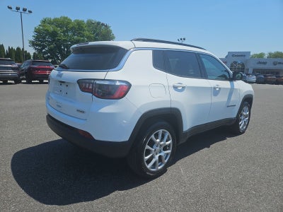 2023 Jeep Compass Latitude Lux FWD