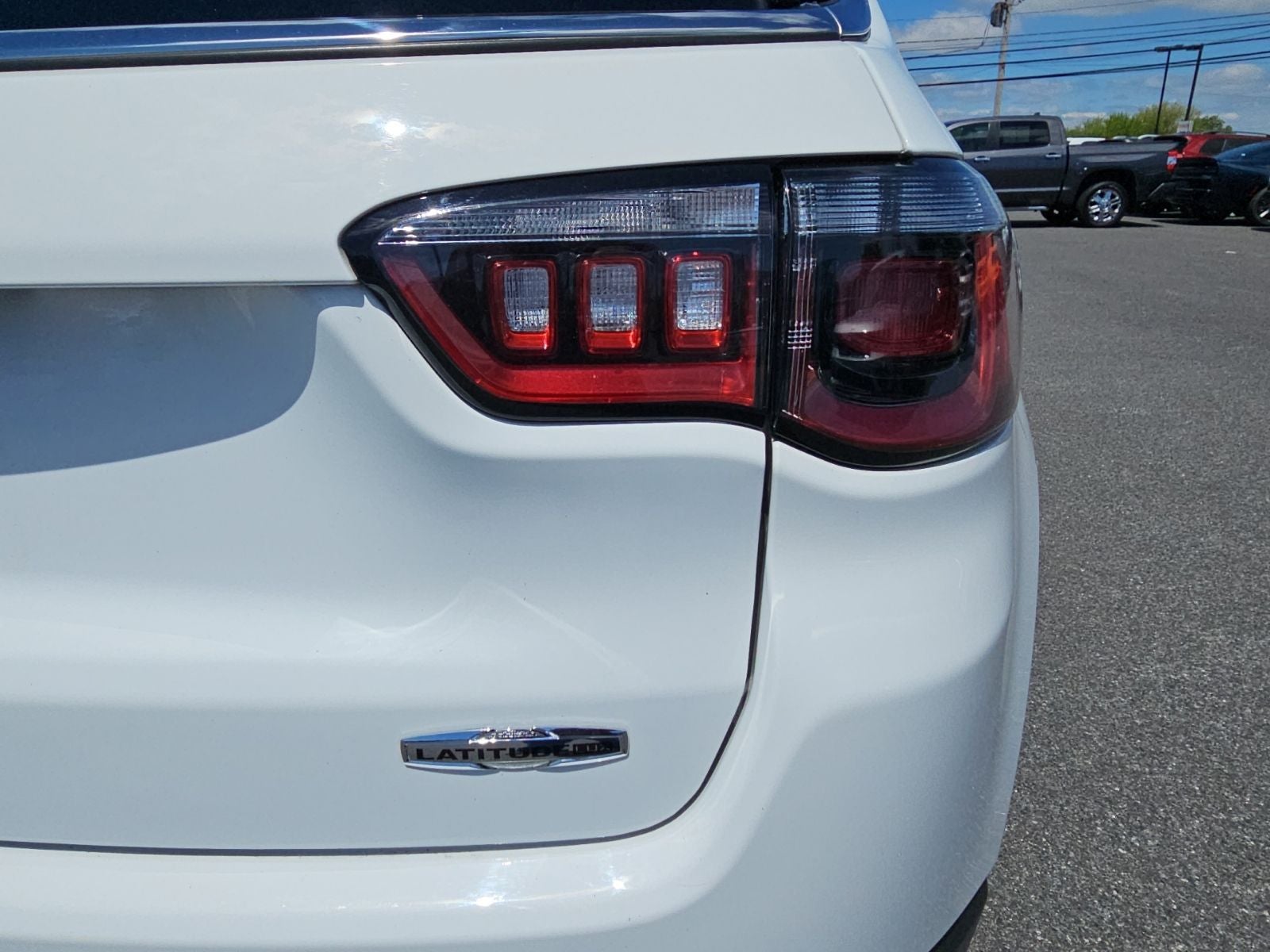 2023 Jeep Compass Latitude Lux FWD