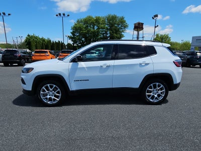 2023 Jeep Compass Latitude Lux FWD