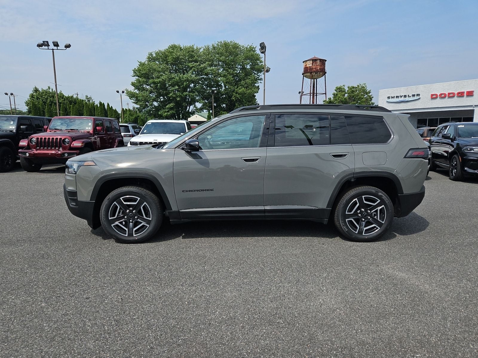 2026 Jeep Cherokee CHEROKEE LAREDO 4X4
